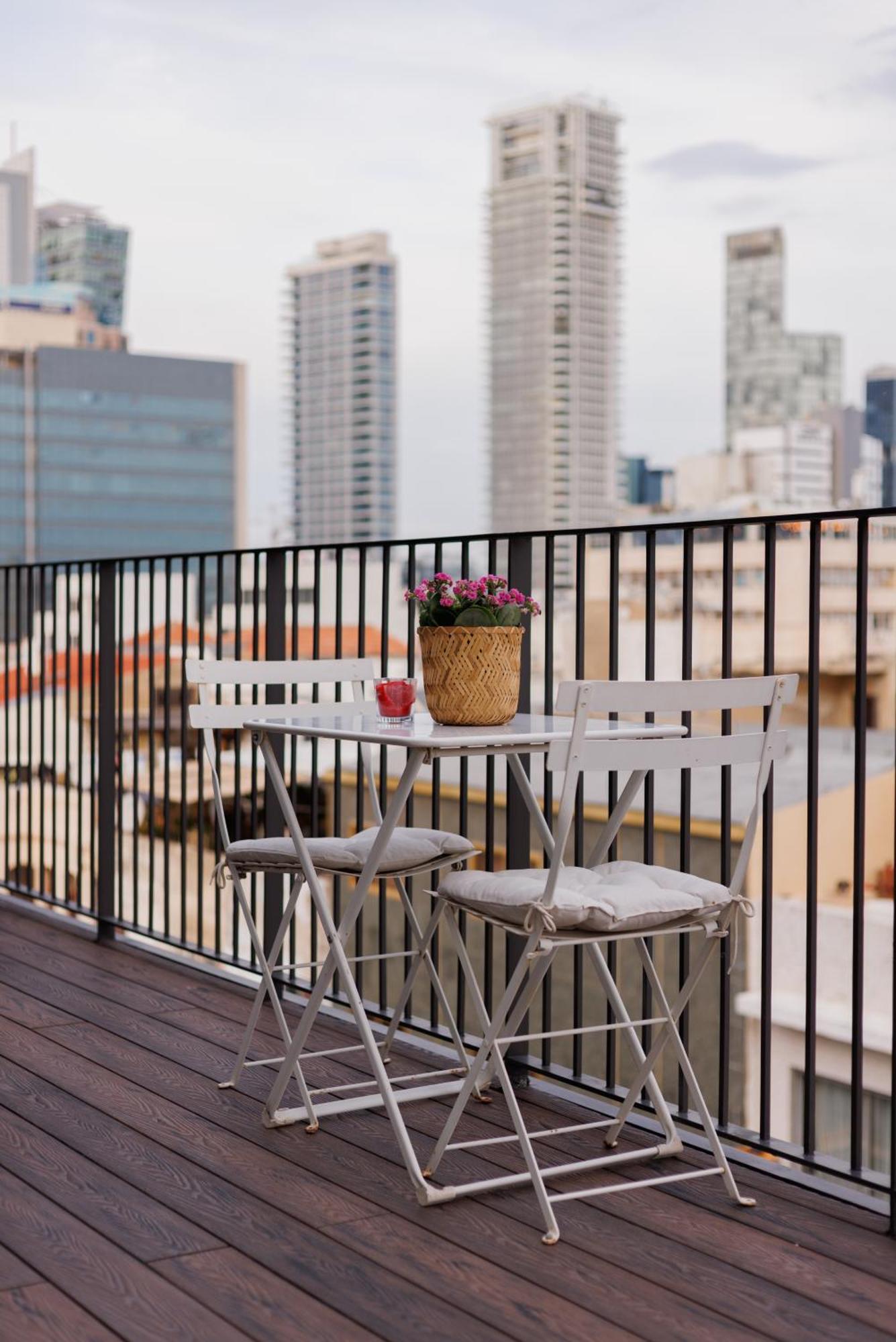 Herzl Luxury Hotel By Nimizz Tel Aviv Exterior foto